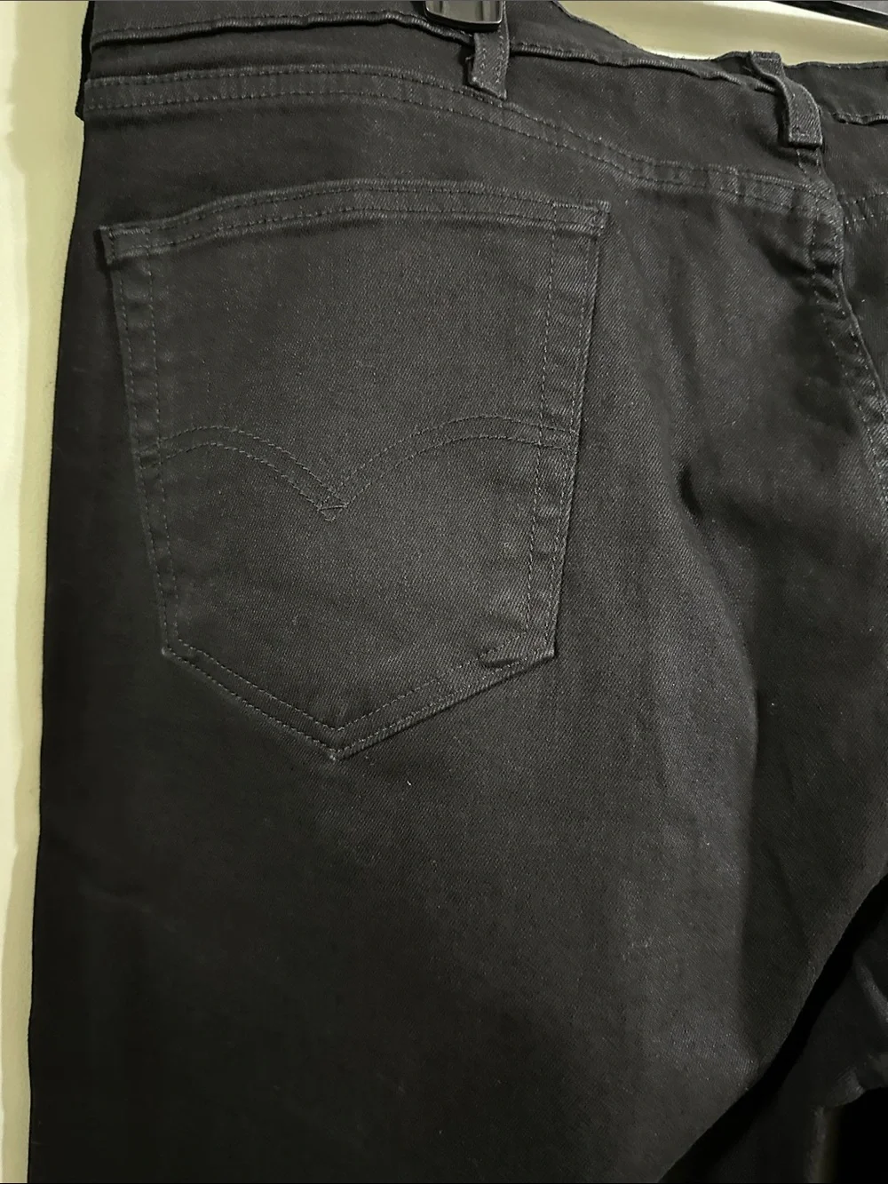 Levi's Men’s Black Slim Straight Jeans